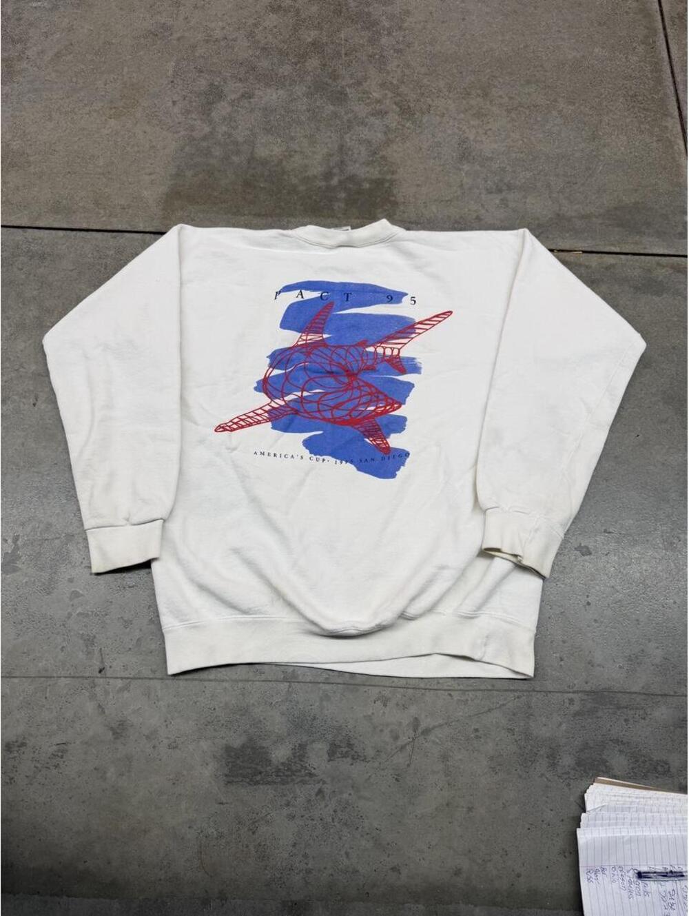vintage americas cup pact 1995 shark white crewneck size medium HAS STAIN